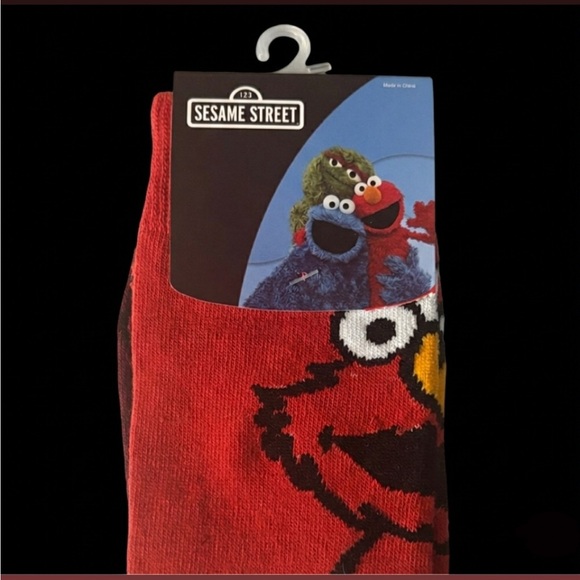 Bioworld Accessories - Bioworld Red Sesame Street Socks